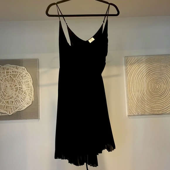 Aritzia Wilfred Short black Beaune dress - Picture 5 of 6
